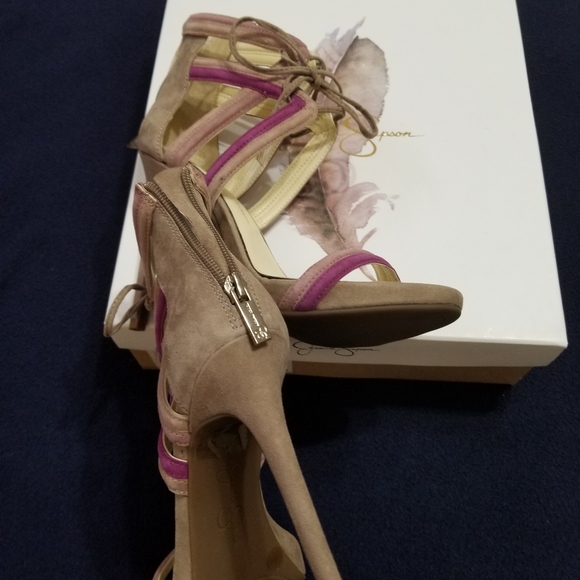 Jessica Simpson JS Rensa - Picture 2 of 3